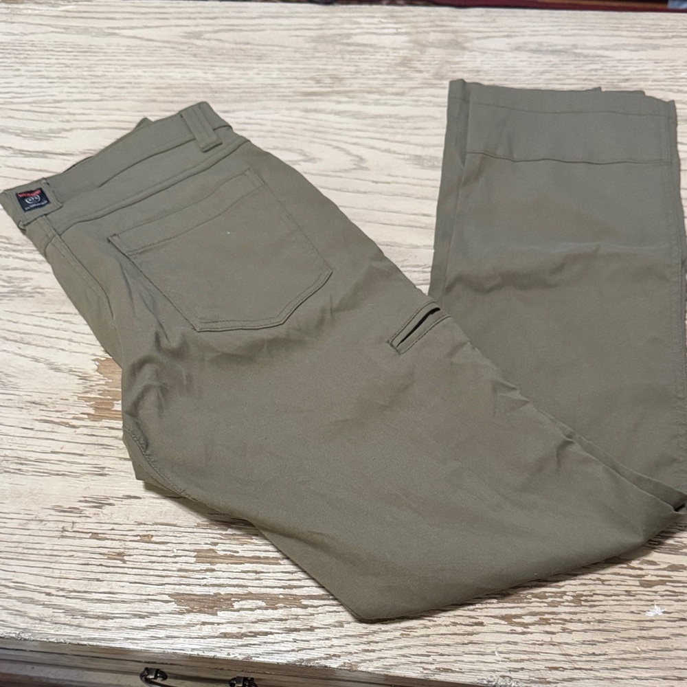 Wrangler Olive Cargo Pants for Men